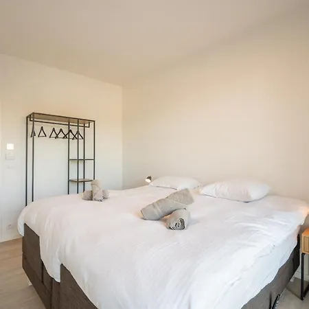 Modern 2bedroom W Balcony Near The Oostende