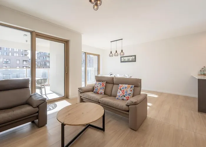 Modern 2bedroom W Balcony Near The Oostende