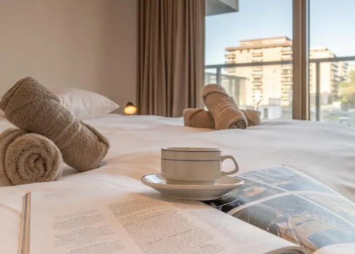 Apartment Modern 2bedroom W Balcony Near The *